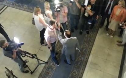 Олег Ляшко выгнал из здания Рады журналистов ВГТРК