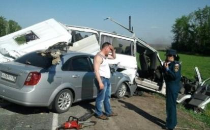 В ДТП под Пензой погибли 10 человек, ещё 9 попали в больницу