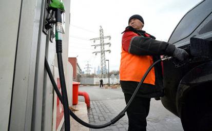 СМИ объяснили повышение стоимости бензина в России при снижении цен на нефть