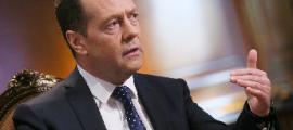 Медведев: в будущем нужно полностью отказаться от долевого строительства