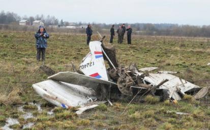 В Калининградской области разбился учебный самолет