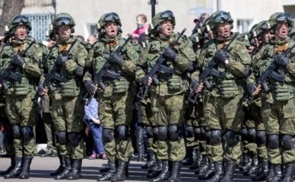В прошлом году около 80 тыс. российских военных получили комплект экипировки «Ратник»